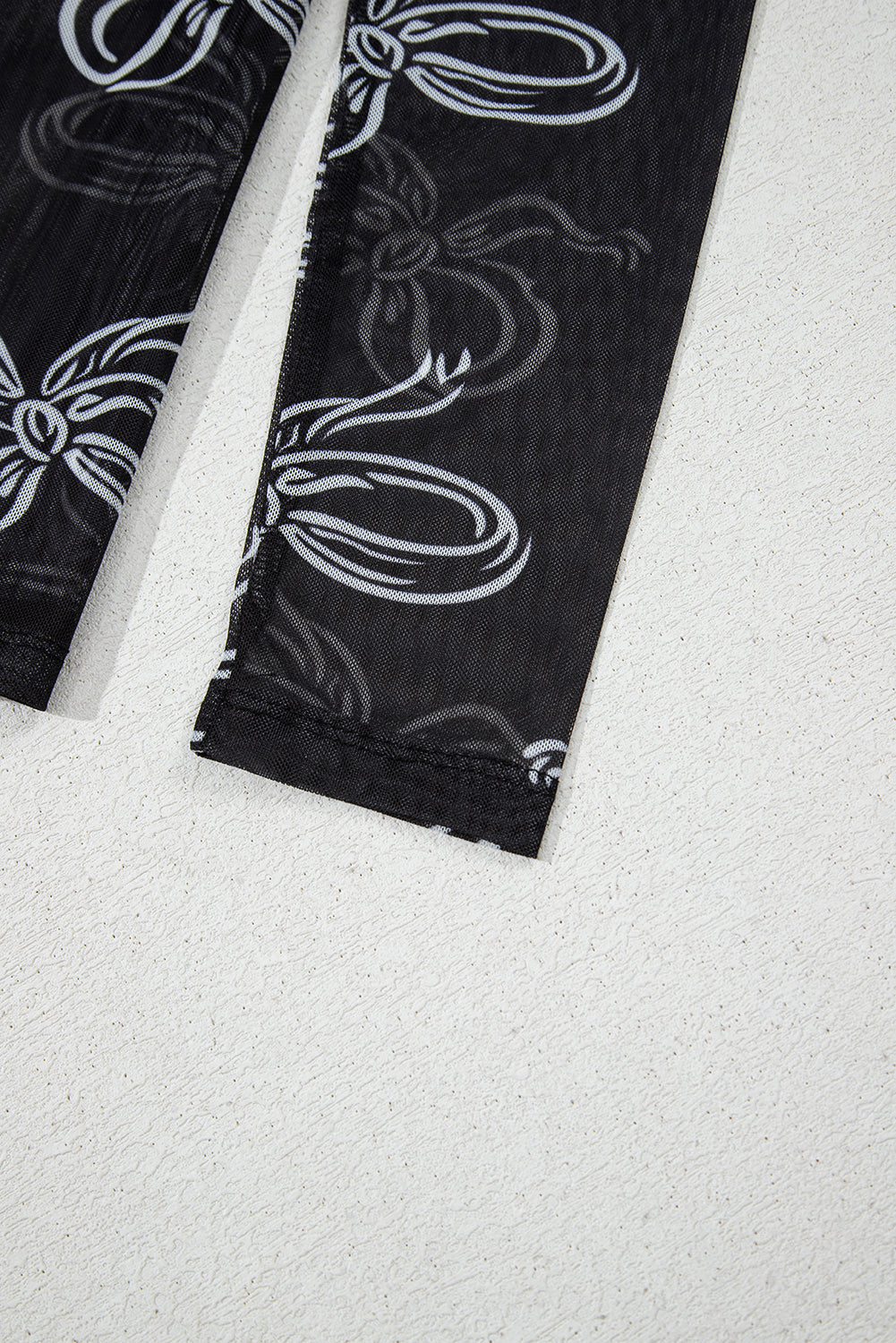 Black Round Neck Bow Print Long Sleeve Mesh Top