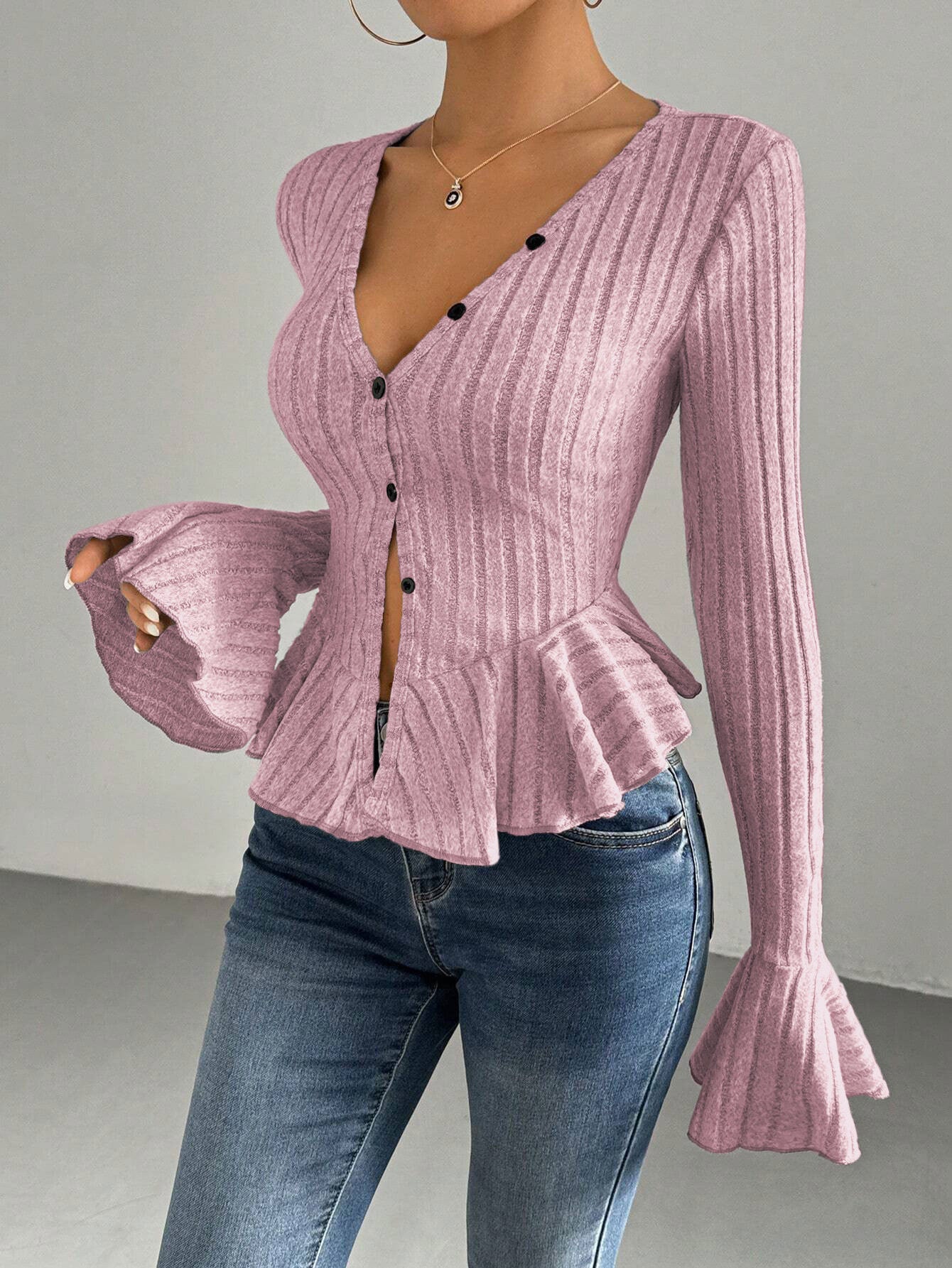 Women's V-neck Ruffled Slim-fit Knitted Top
