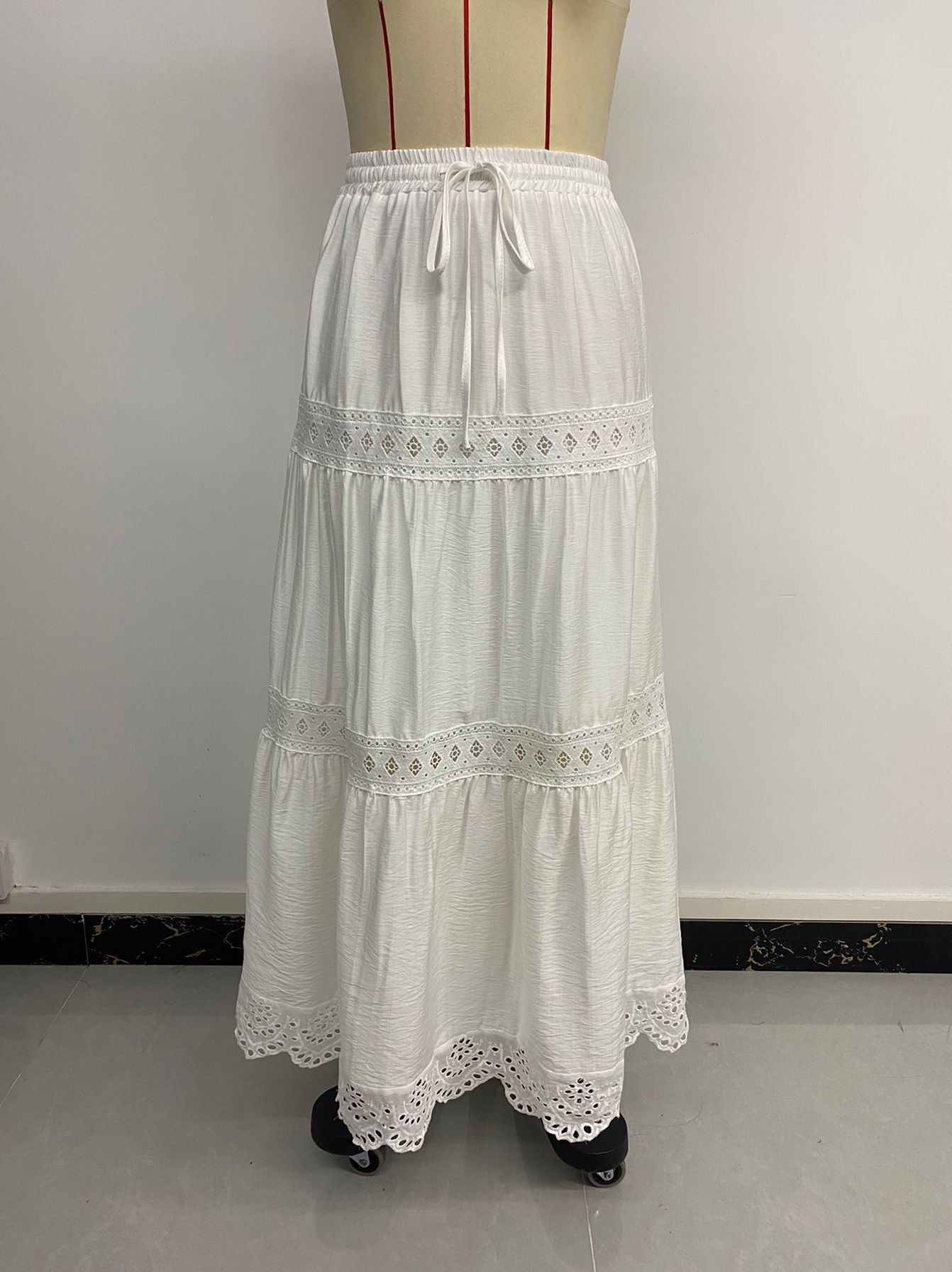 Women Holiday Dress Lace White Skirt