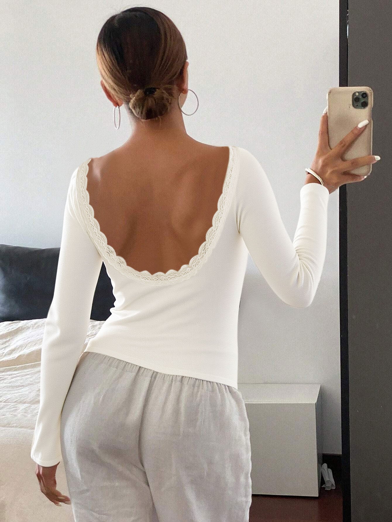 Women's Lace Sexy Backless Slim-fitting Long-sleeved Top
