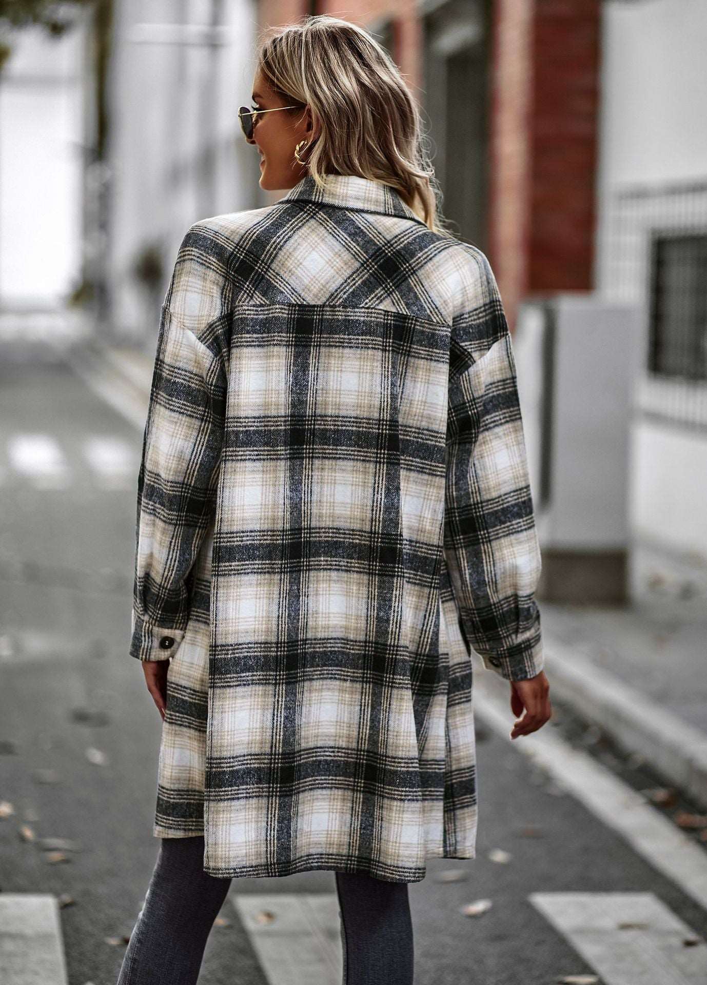 Women's Long Sleeve Button Down Jackets Plaid Flannel Shirts Tops Casual Lapel V Neck Oversized Shackets Blouses Top