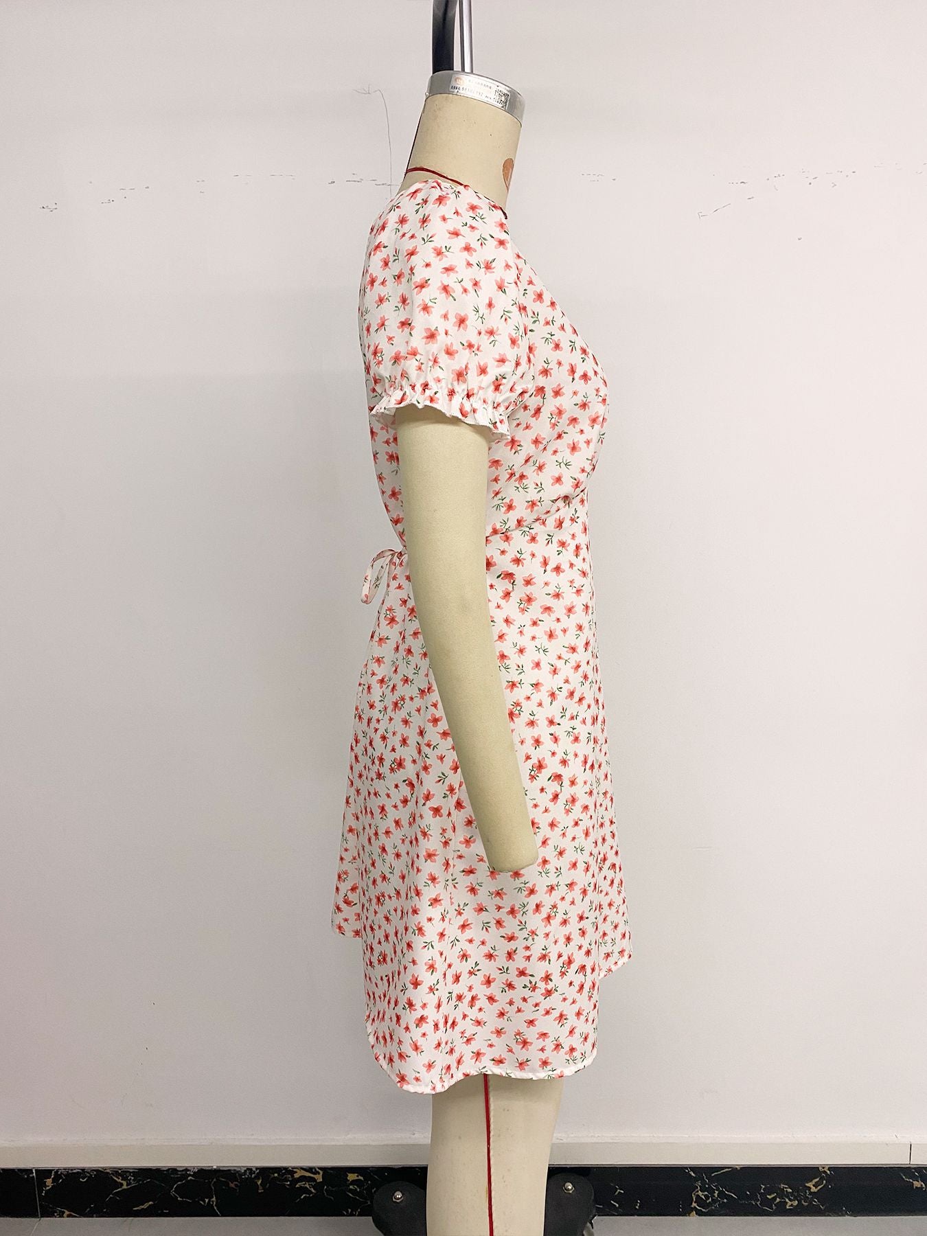 Women's Bubble Sleeve Short Sleeve Deep V-Neck Floral Dress